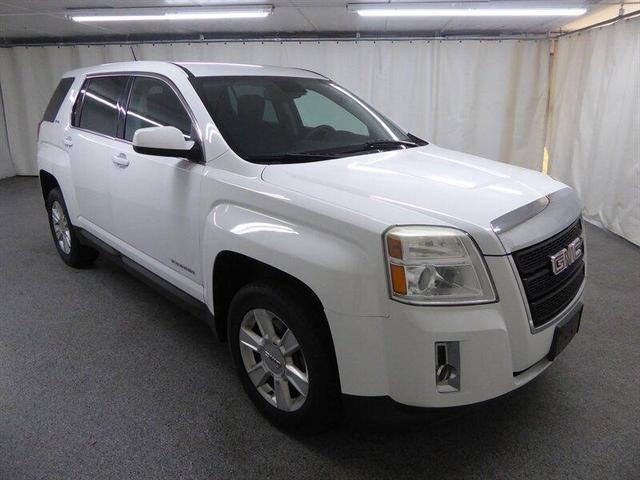 Photo of 2013 Summit White GMC Terrain