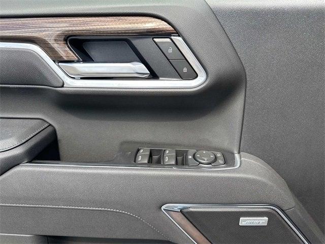 Photo of 2025 Summit White Chevrolet Silverado 1500