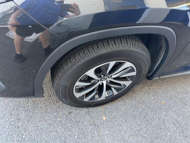 Photo of 2022 Black Lexus RX 350