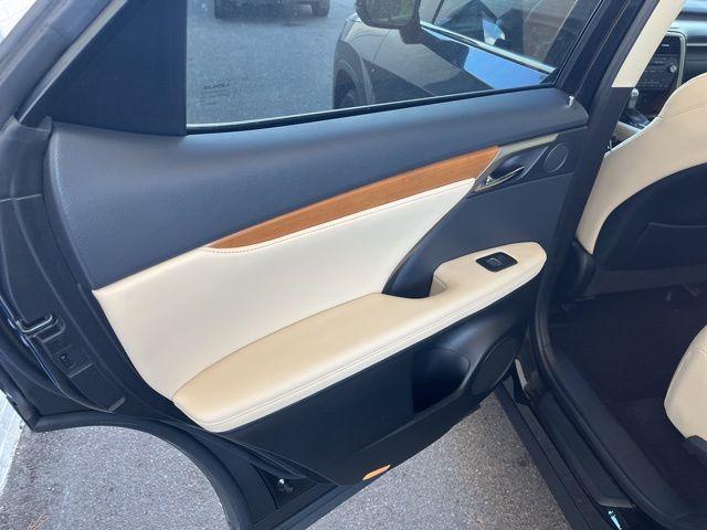 Photo of 2022 Black Lexus RX 350