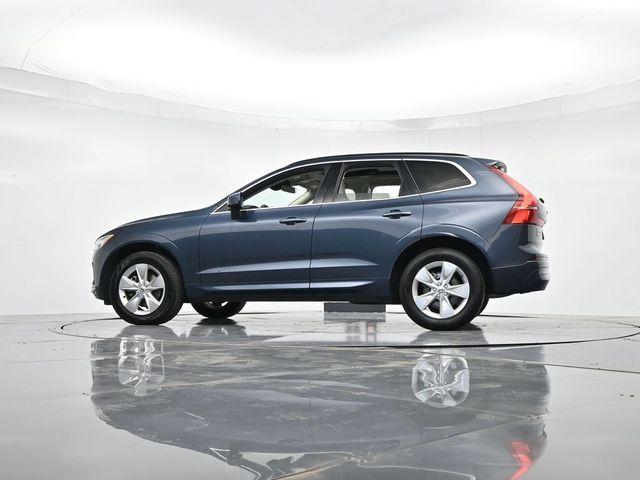 Photo of 2022 Blue Volvo XC60