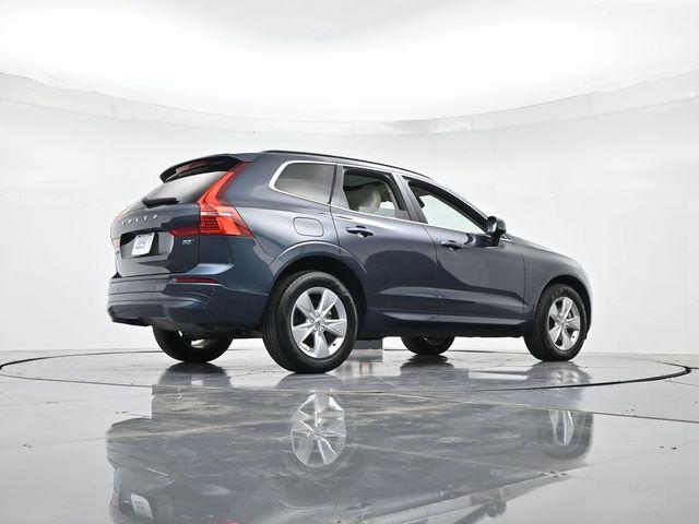 Photo of 2022 Blue Volvo XC60