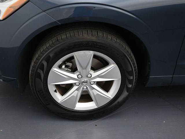 Photo of 2022 Blue Volvo XC60