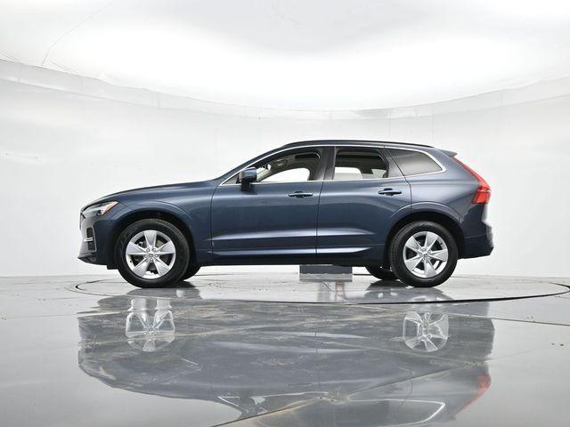 Photo of 2022 Blue Volvo XC60