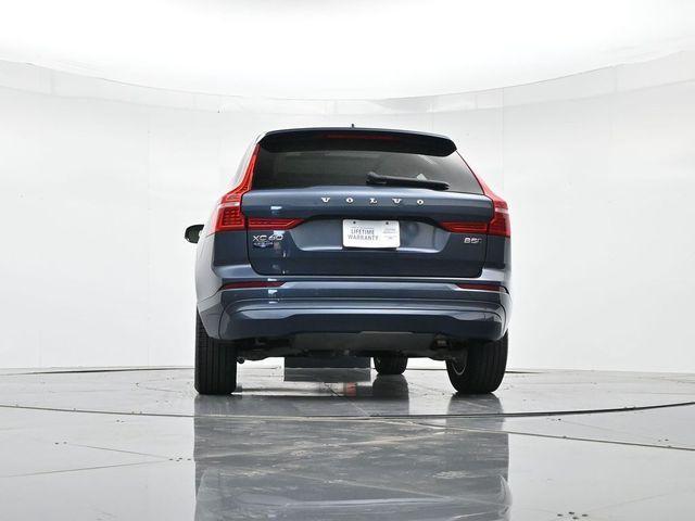 Photo of 2022 Blue Volvo XC60