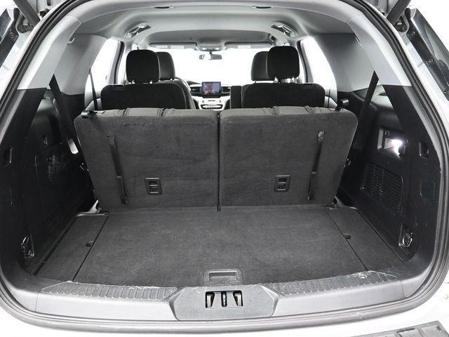 Photo of 2021 Silver Ford Explorer
