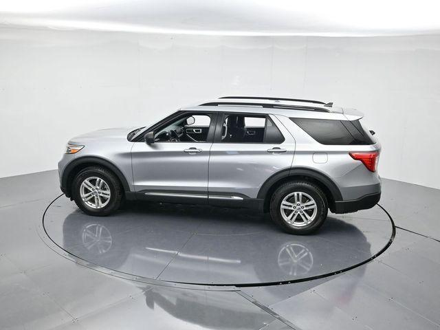 Photo of 2021 Silver Ford Explorer