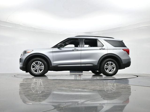Photo of 2021 Silver Ford Explorer