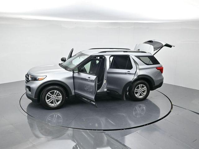 Photo of 2021 Silver Ford Explorer