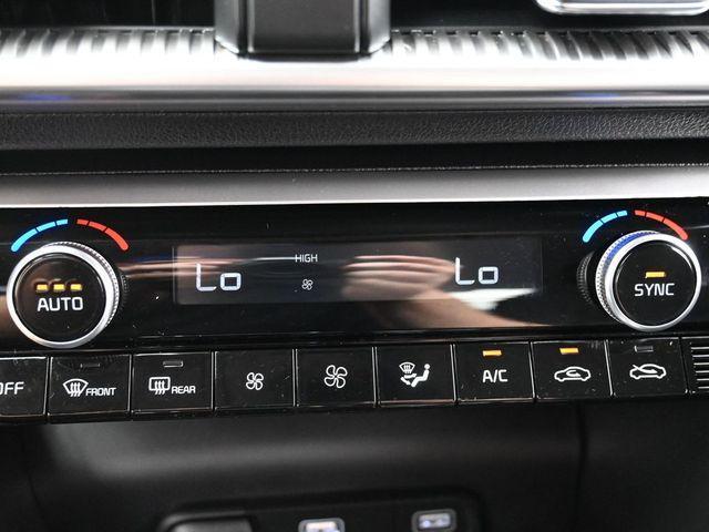 Photo of 2024 Glacial White Pearl Kia K5