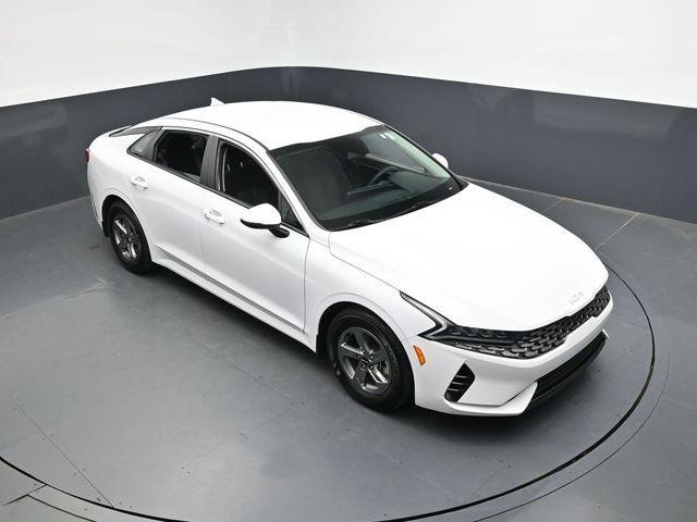 Photo of 2024 Glacial White Pearl Kia K5