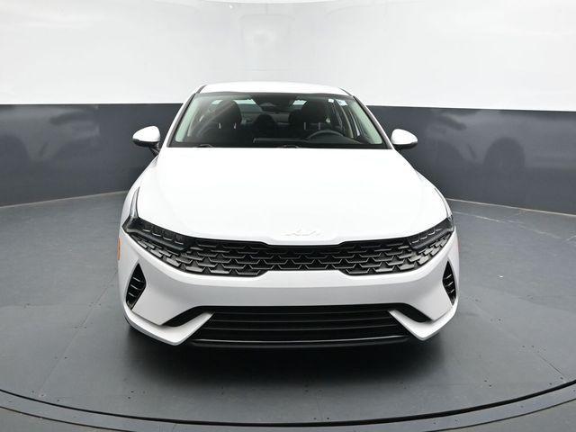 Photo of 2024 Glacial White Pearl Kia K5