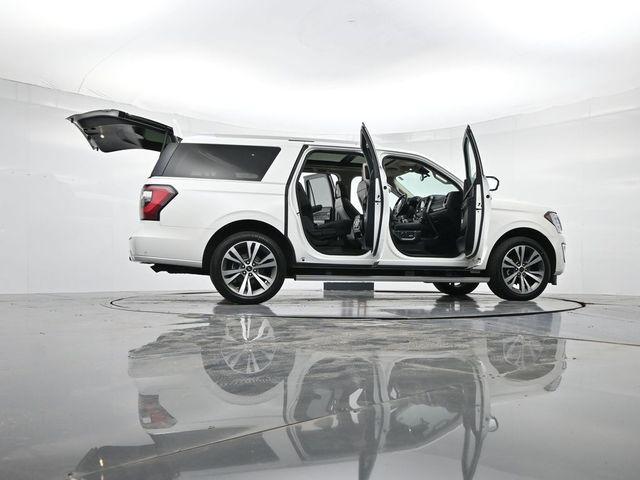 Photo of 2021 White Ford Expedition Max