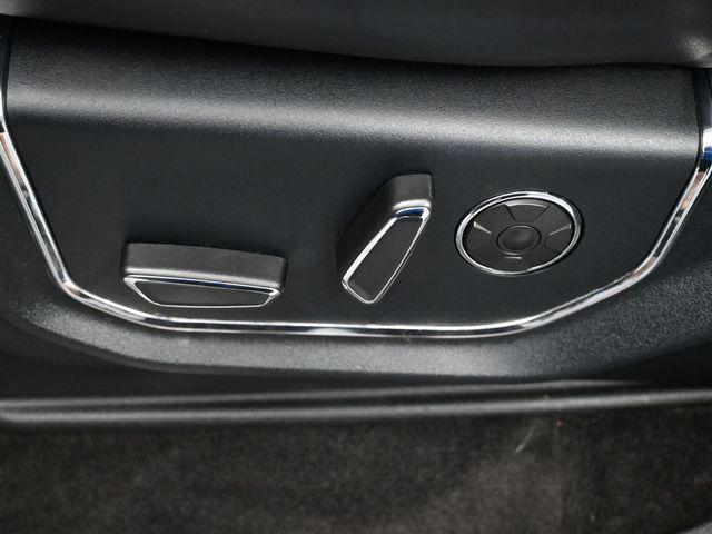 Photo of 2021 White Ford Expedition Max