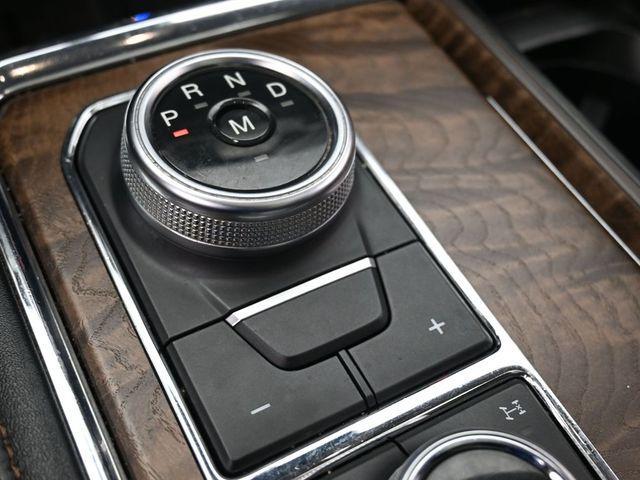 Photo of 2021 White Ford Expedition Max