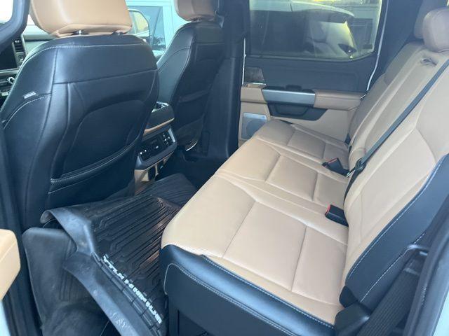 Photo of 2023 Oxford White Ford F-250