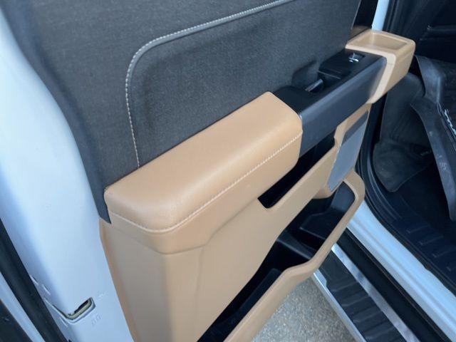 Photo of 2023 Oxford White Ford F-250