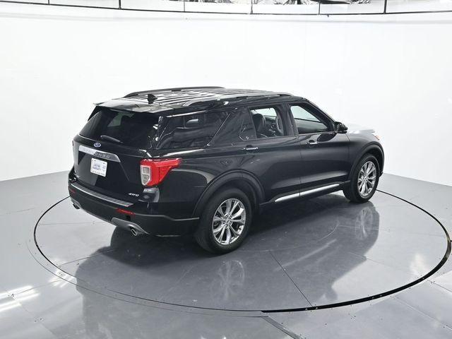Photo of 2022 Black Metallic Ford Explorer