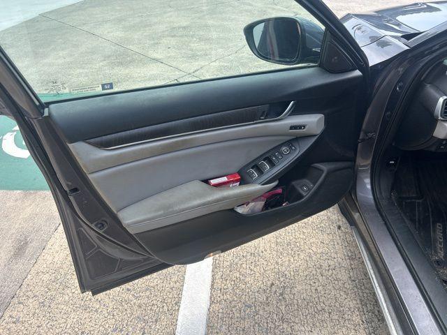 Photo of 2018 Modern Steel Metallic Honda Accord