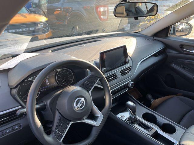 Photo of 2020 Brilliant Silver Metallic Nissan Altima