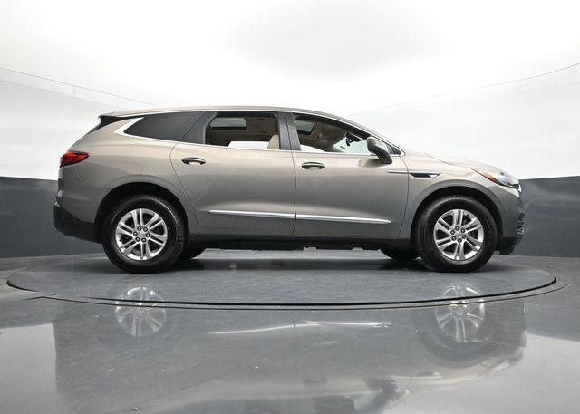 Photo of 2018 Pepperdust Metallic Buick Enclave