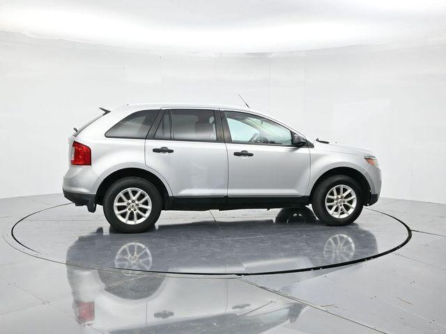 Photo of 2013 Ingot Silver Ford Edge