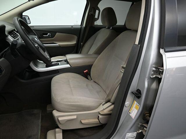 Photo of 2013 Ingot Silver Ford Edge