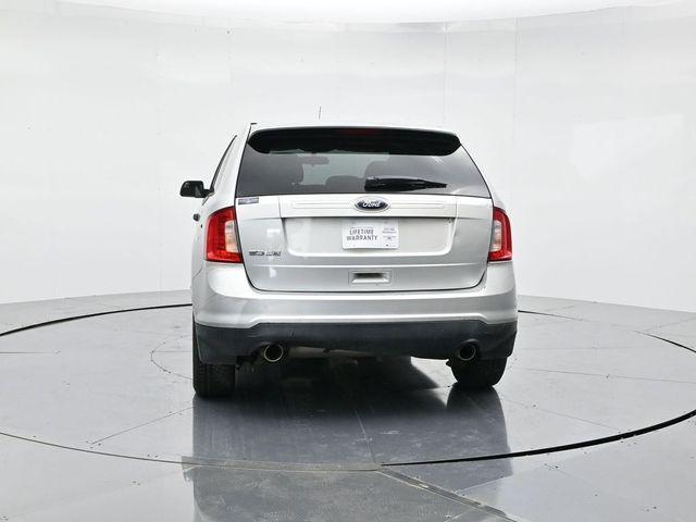 Photo of 2013 Ingot Silver Ford Edge