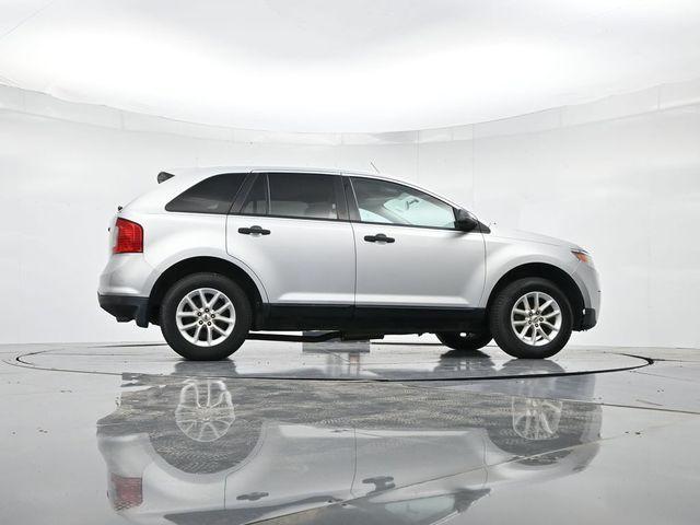 Photo of 2013 Ingot Silver Ford Edge
