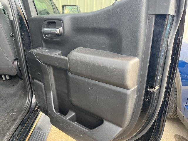 Photo of 2021 Black Chevrolet Silverado 1500