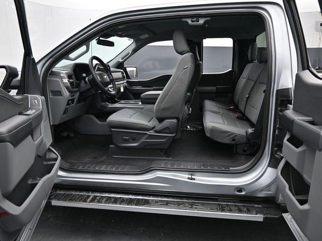 Photo of 2025 Iconic Silver Metallic Ford F-150