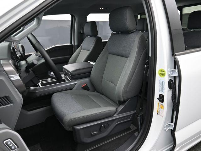 Photo of 2025 Oxford White Ford F-150