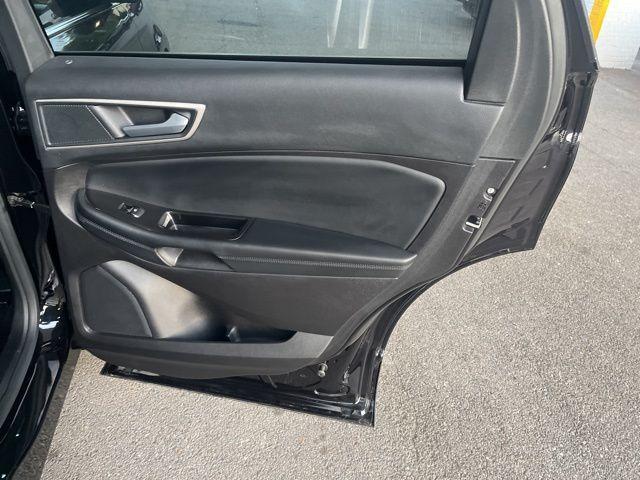 Photo of 2020 Black Ford Edge