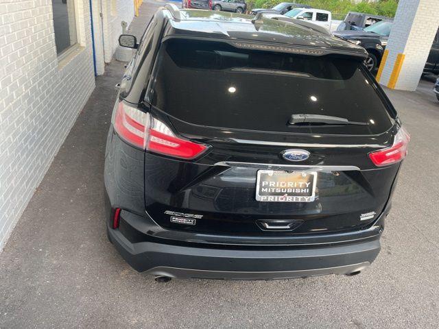 Photo of 2020 Black Ford Edge