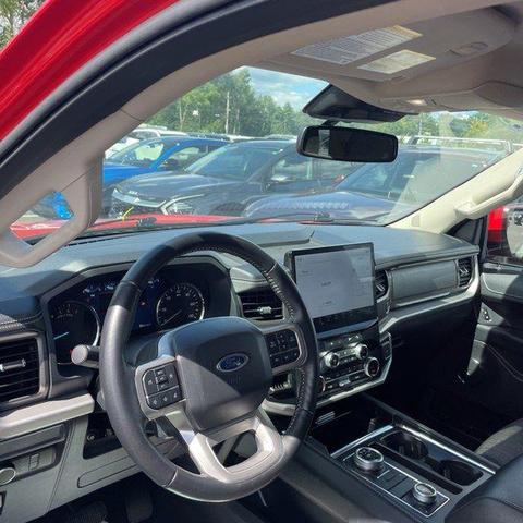 Photo of 2024 Race Red Ford Expedition
