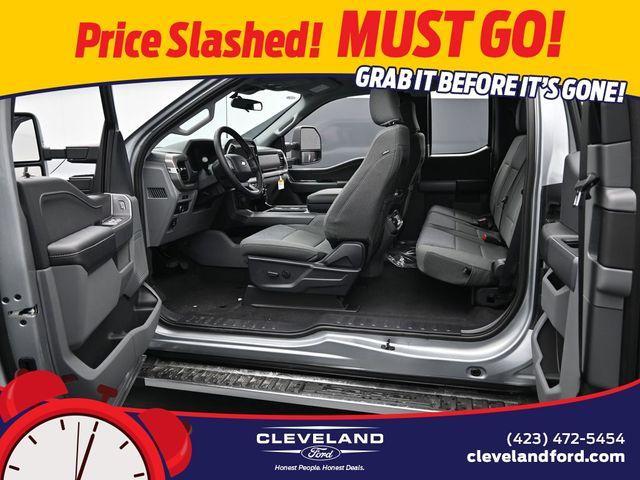 Photo of 2025 Silver Metallic Ford F-150