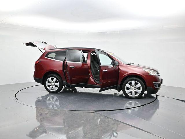 Photo of 2016 Siren Red Tintcoat Chevrolet Traverse
