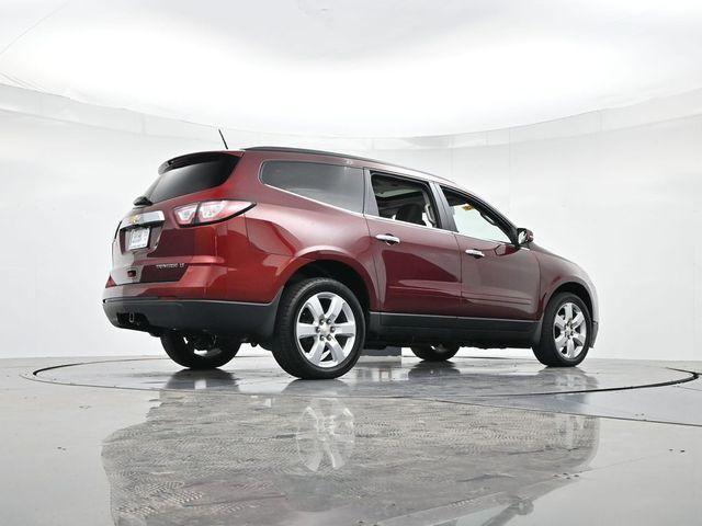Photo of 2016 Siren Red Tintcoat Chevrolet Traverse