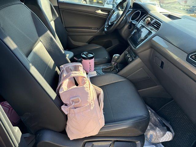 Photo of 2018 Platinum Gray Metallic Volkswagen Tiguan