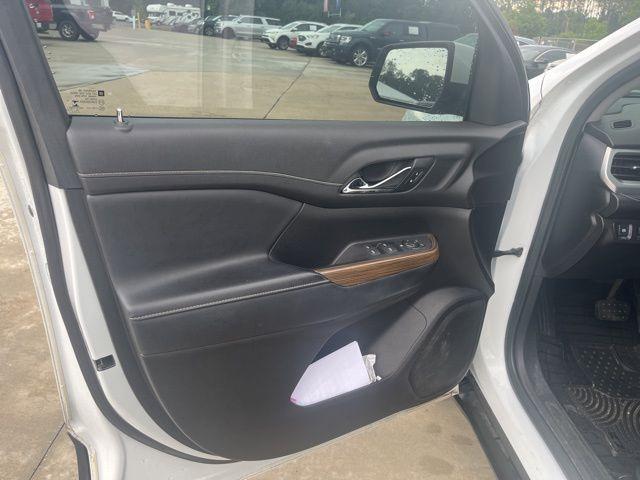 Photo of 2021 Summit White GMC Acadia