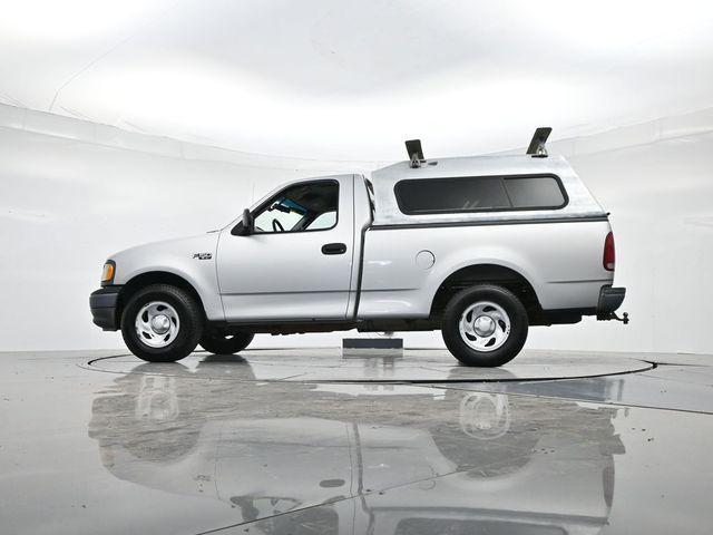 Photo of 2003 Silver Clearcoat Metallic Ford F-150