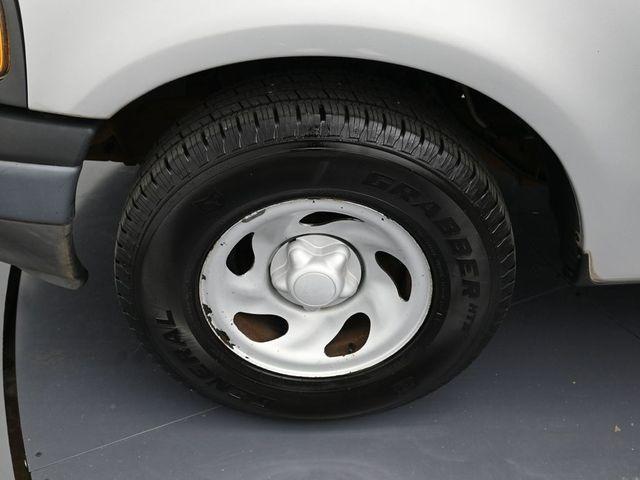 Photo of 2003 Silver Clearcoat Metallic Ford F-150