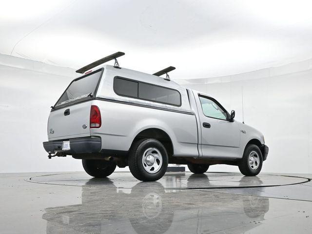 Photo of 2003 Silver Clearcoat Metallic Ford F-150