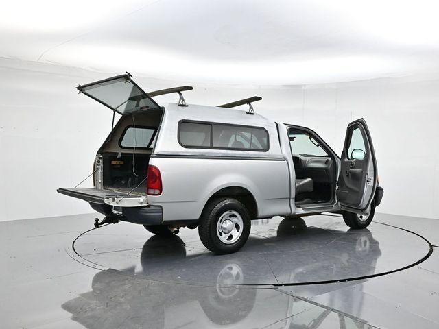Photo of 2003 Silver Clearcoat Metallic Ford F-150