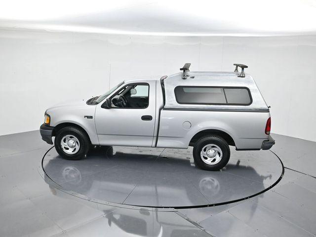 Photo of 2003 Silver Clearcoat Metallic Ford F-150