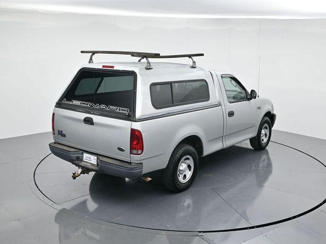 Photo of 2003 Silver Clearcoat Metallic Ford F-150