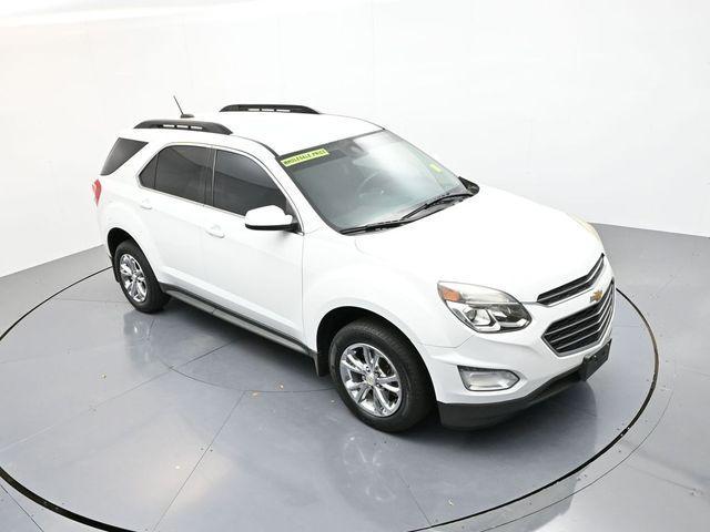 Photo of 2017 Summit White Chevrolet Equinox