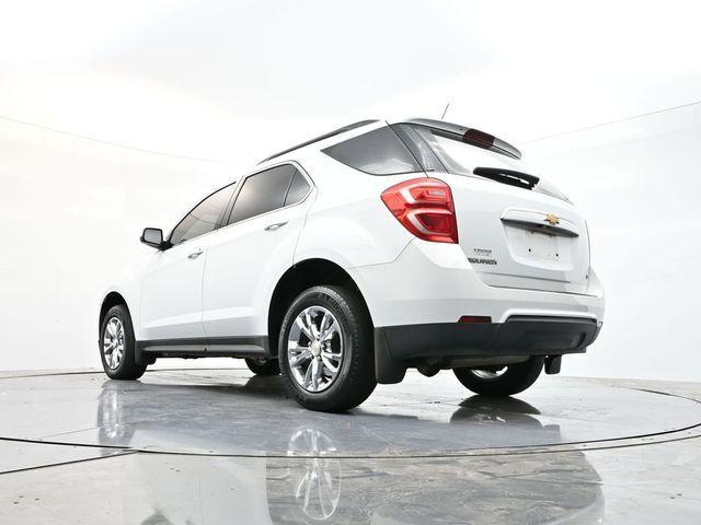 Photo of 2017 Summit White Chevrolet Equinox