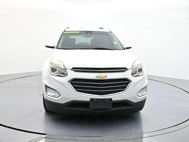 Photo of 2017 Summit White Chevrolet Equinox