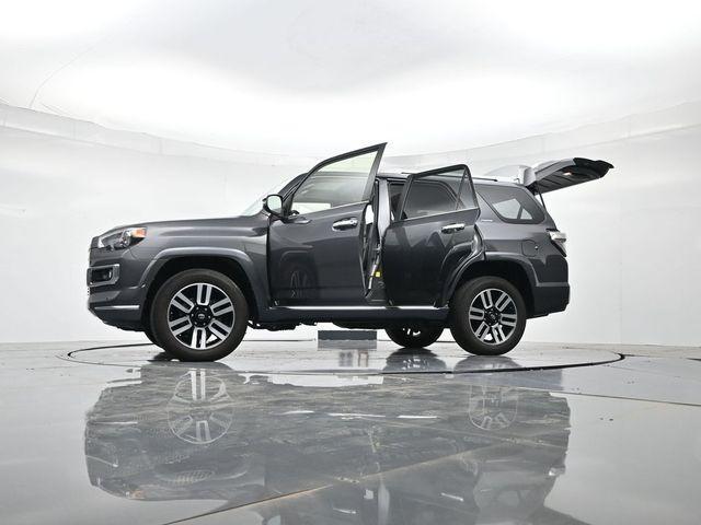 Photo of 2019 Magnetic Gray Metallic Toyota 4Runner
